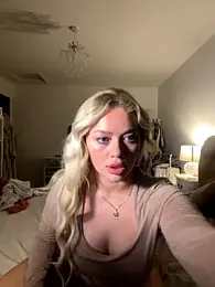 blissdimicco webcam model stream image