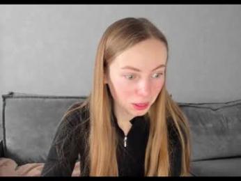 tixxxy webcam model stream image