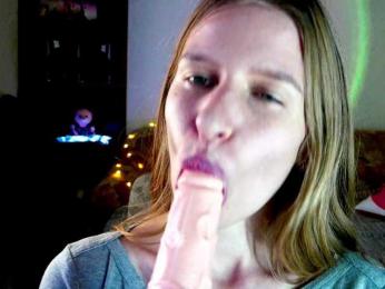 LunaEvan webcam model stream image