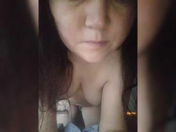 -VeryVery- webcam model stream image