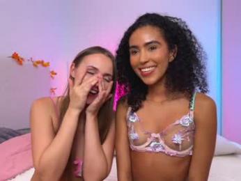 amnie_ webcam model stream image