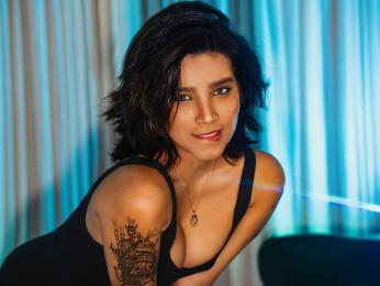 AlexiaBanner webcam model stream image