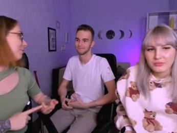 akkura_fizy webcam model stream image