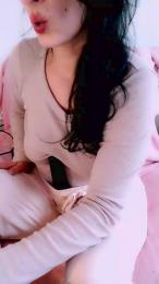 DouceQueen webcam model stream image