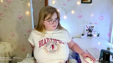 sinnamon_ webcam model stream image