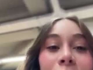 emily-mills1 webcam camsoda model stream image