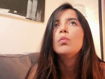 raychell_black webcam model stream image