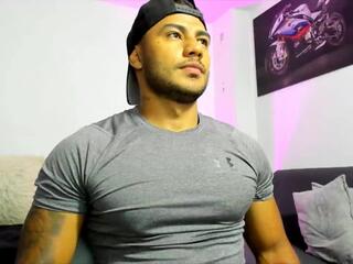 Layton Fox webcam model stream image