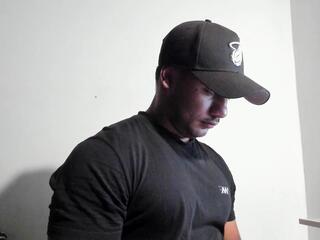 Layton Fox webcam model stream image