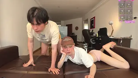 maple_and_neon webcam model stream image