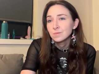 tilliemay webcam model stream image