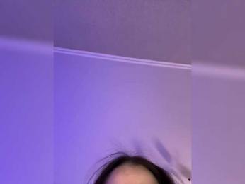 whiteTEA webcam model stream image