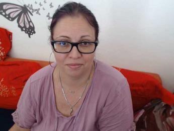 LadyHellene webcam bongacams model stream image