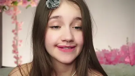 AmiLewis webcam model stream image