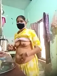 Cute-Charvii webcam model stream image