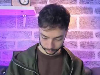 noah_ricci_ webcam model stream image