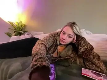 chloetease webcam model stream image