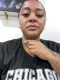 yanza2002 webcam model stream image