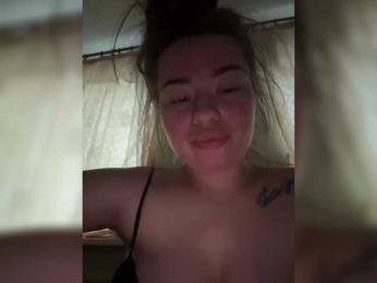 ViollaSweetA webcam model stream image