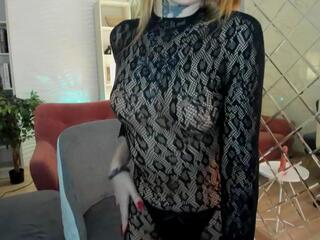 Marquise Villaret webcam model stream image