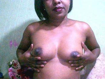 Asminah webcam model stream image