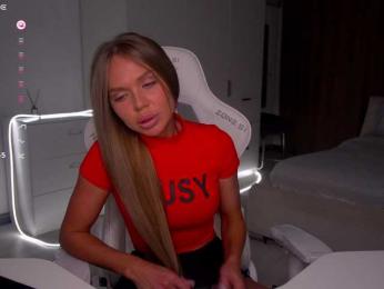 Evelina_fox webcam model stream image