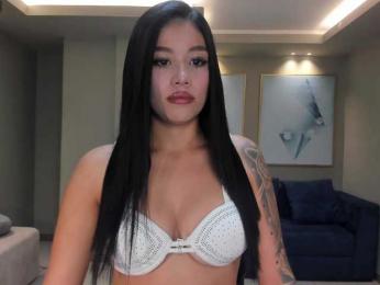 LeahNovac webcam model stream image