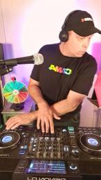 djShyVibes webcam model stream image