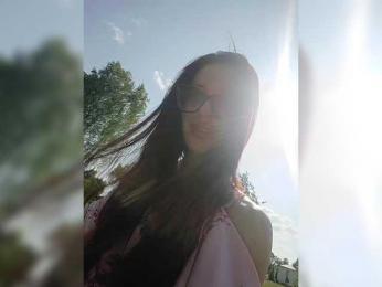 Lelly111 webcam model stream image