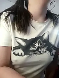 Maia_0 webcam model stream image