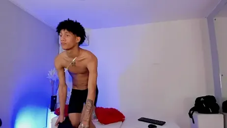 NoahBull19 webcam model stream image