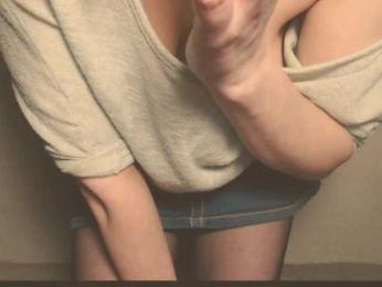 Bonniee webcam model stream image