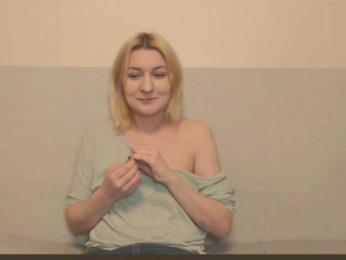 Bonniee webcam bongacams model stream image