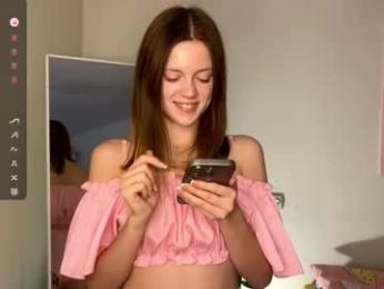 bella_gasp webcam model stream image