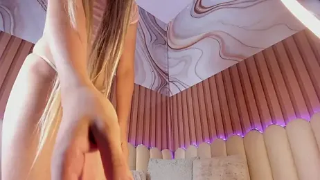 dream_aurora webcam model stream image