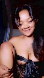 queenny1 webcam model stream image