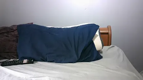 busty-bella1 webcam model stream image