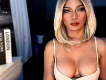 queenslavehunterxxx webcam model stream image