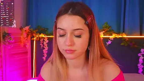 AlinaWalters webcam model stream image