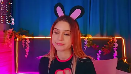 AlinaWalters webcam model stream image