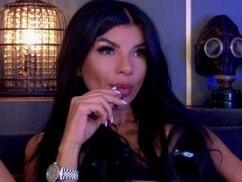 EleniaDevons webcam bongacams model stream image