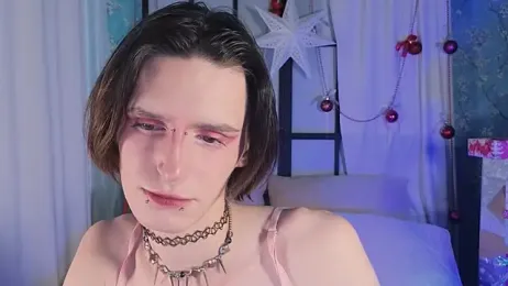 madi_snow webcam model stream image