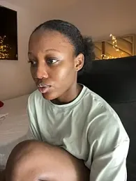 KellyaCute_ webcam stripchat model stream image