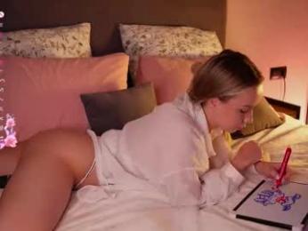 alodiaacomb webcam model stream image