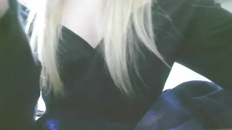 Remi_official webcam model stream image