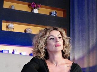 Anayse Maze webcam model stream image