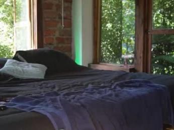 kozzy_ webcam model stream image