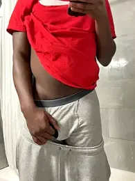 Festivitiesking1 webcam model stream image