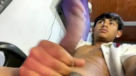 _Billowy_ webcam model stream image