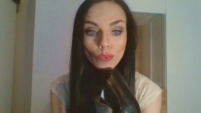 CassieWild webcam model stream image